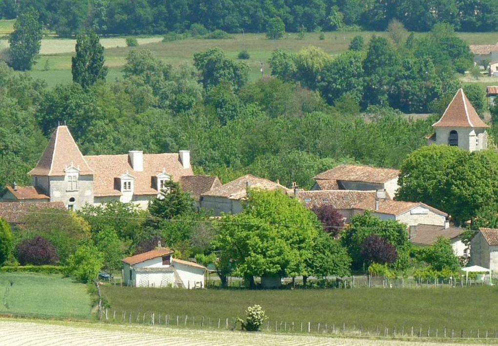 B&B Le Savoir Vivre Bonnes  Exterior photo